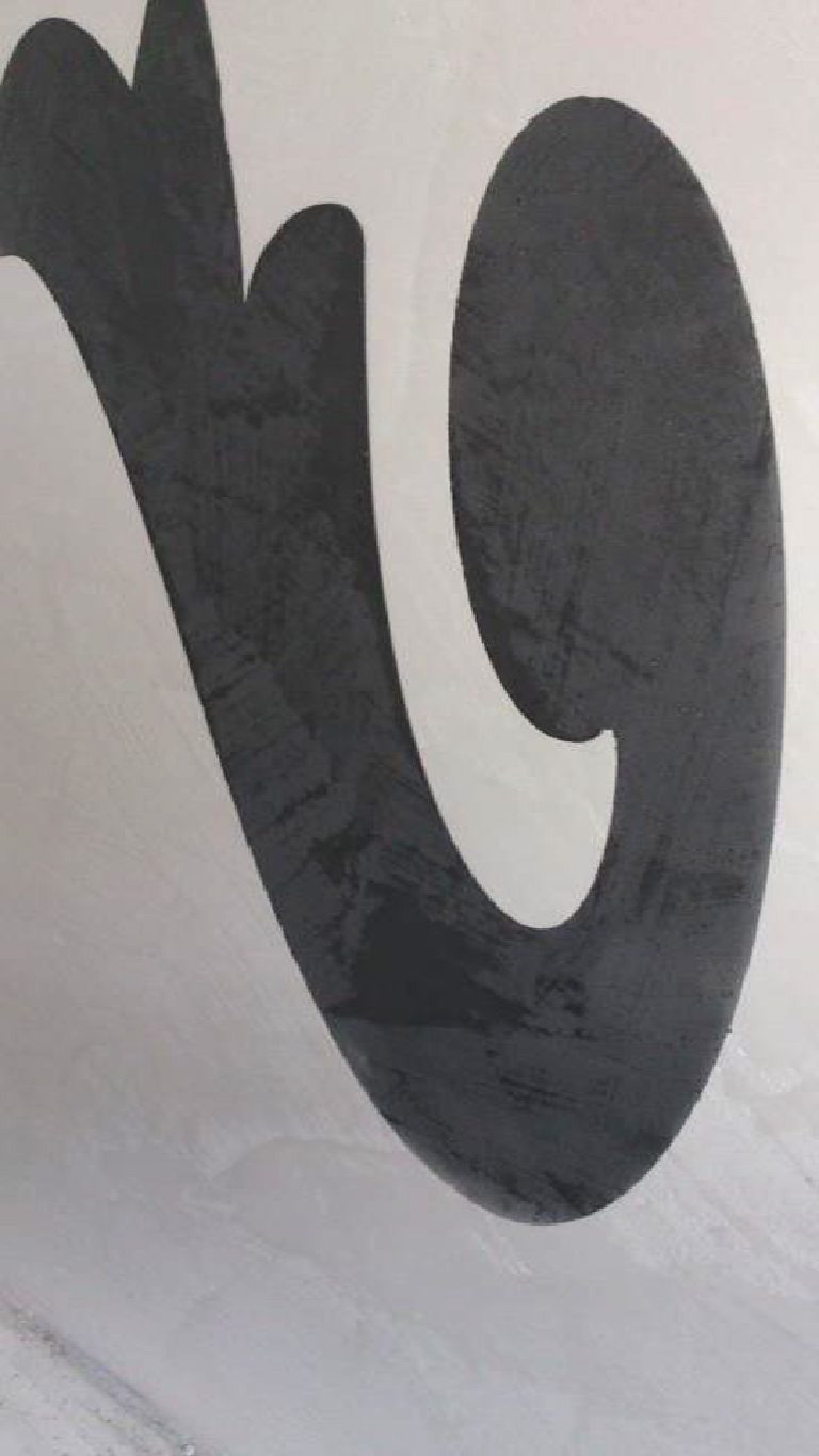 White Marmorino with black stencil
