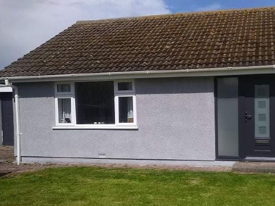 Spray cork — Bungalow, Castletown — Cork Render