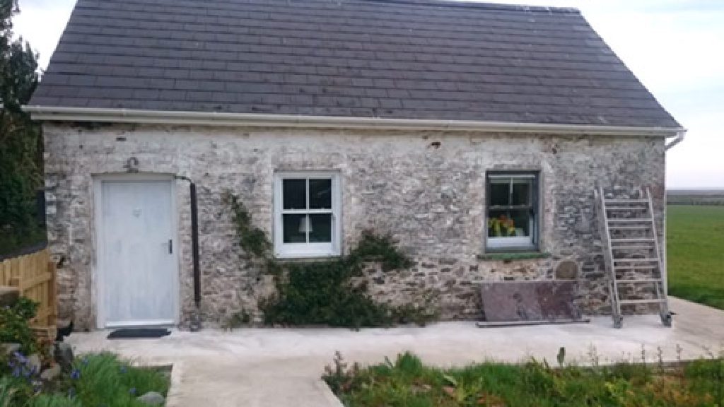 The cottage before the work