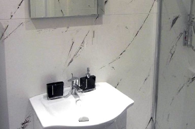 En suite Shower Room