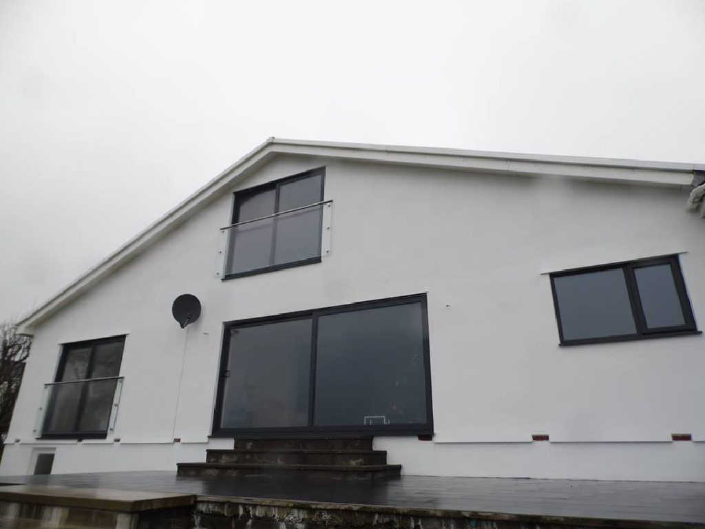 The over-rendered elevation from the side, Juliet balcony fitted