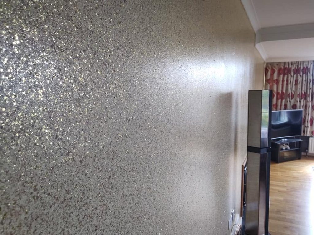 Close view of the champagne glitter flake catching the light