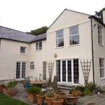 The garden elevation in fresh cream lime thin coat render