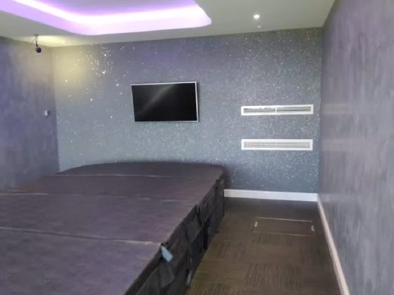 Spa and wellness facilities — Plunge Pool Room