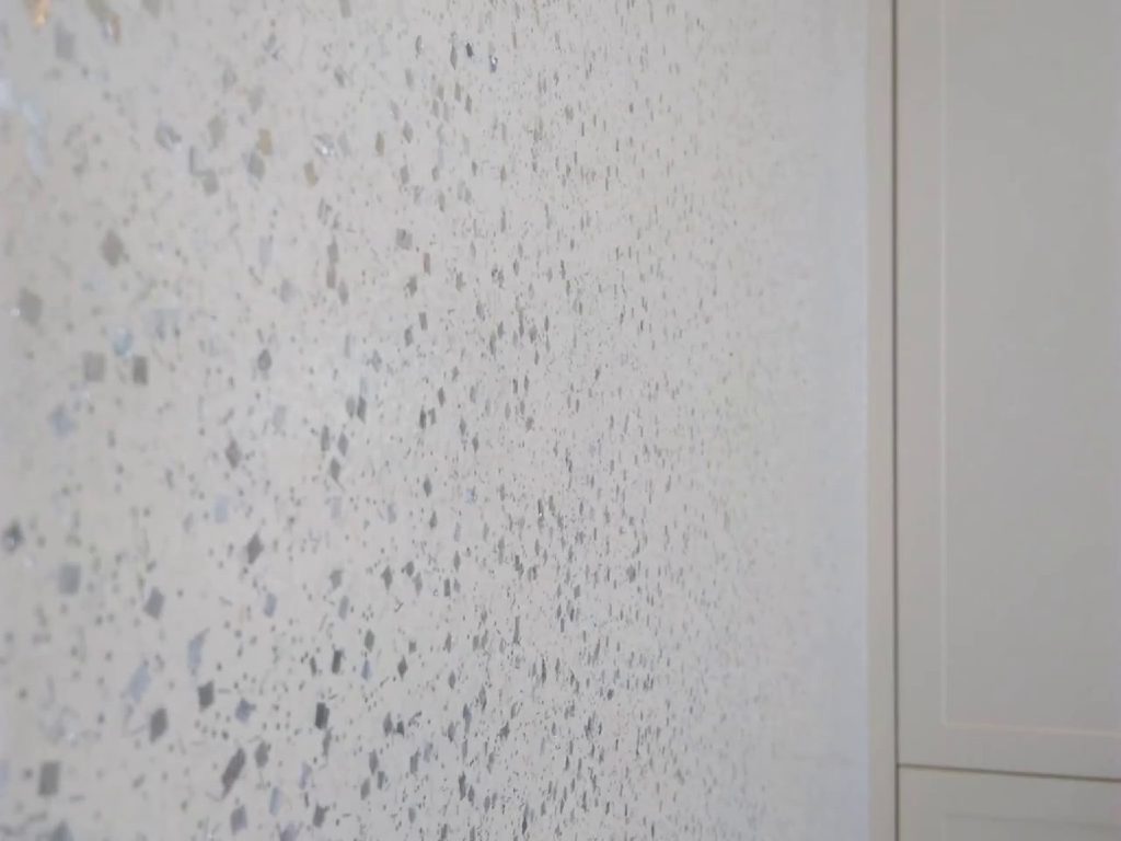 The multicolour flake texture up close