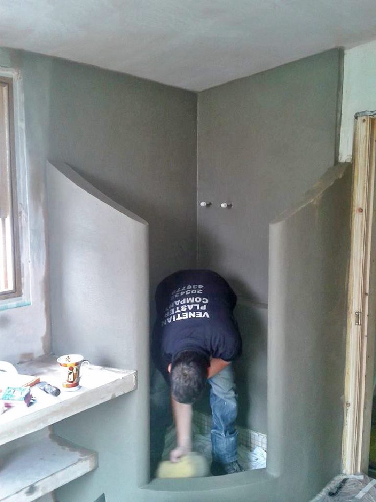 Marmorino Classico applied over polymer render