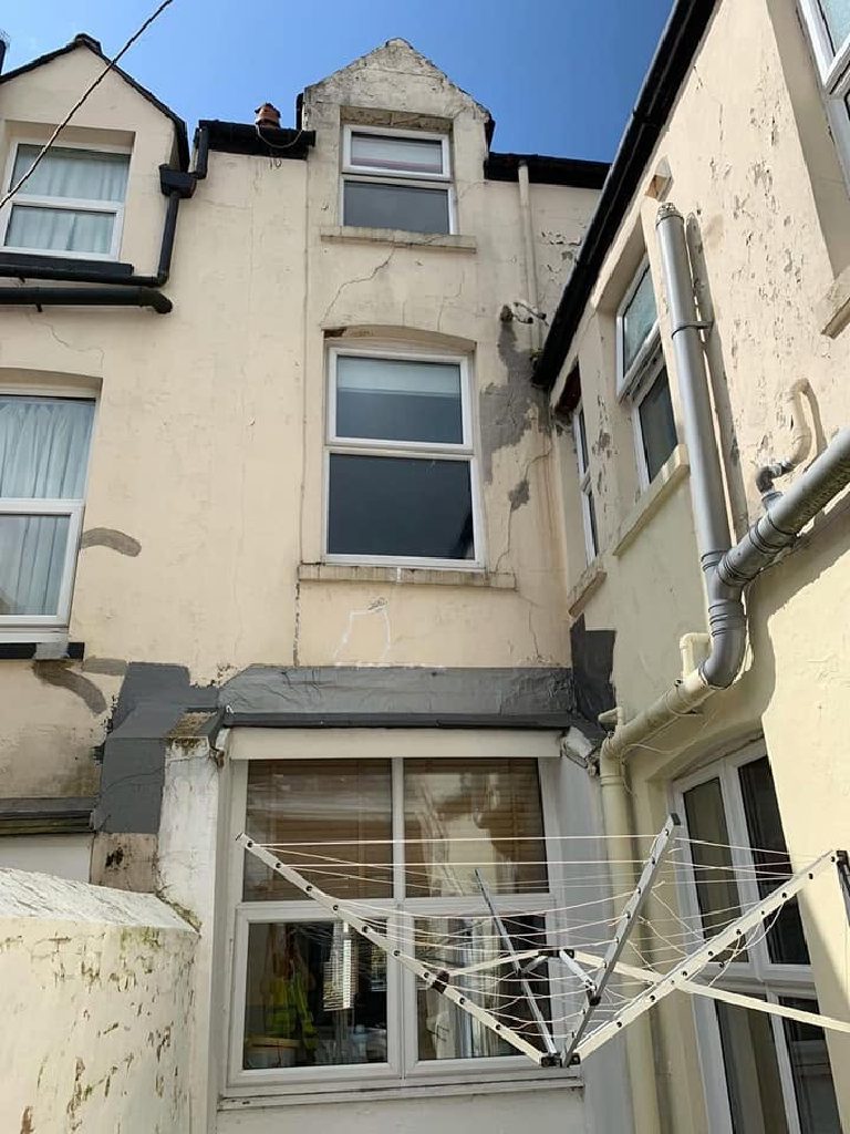 The elevation before at the window, render failing