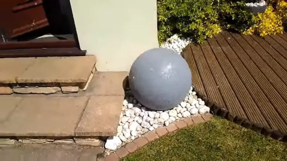 TWO SPHERES, TWO FINISHES