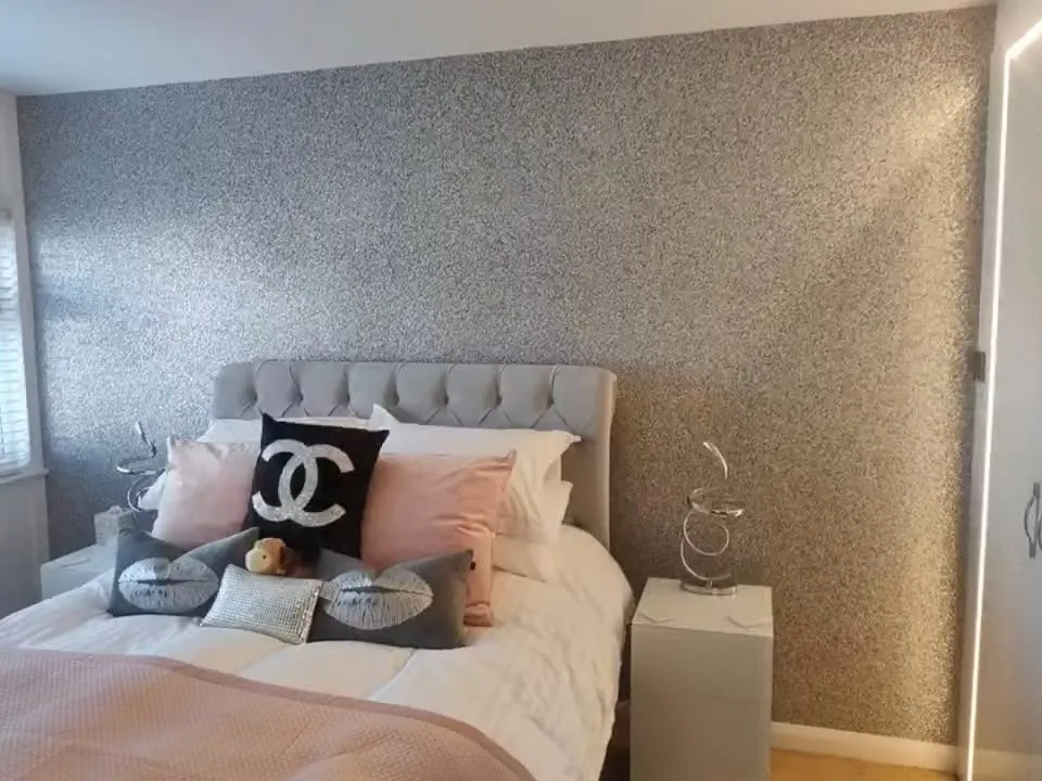 THE ROOM